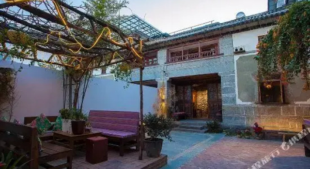 Zuji Youth Hostel, Rezerwuj Hostel Dali Yunnan