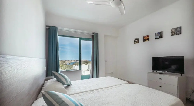 Двухместный номер Standard с видом на море Hostal Cala Llombards