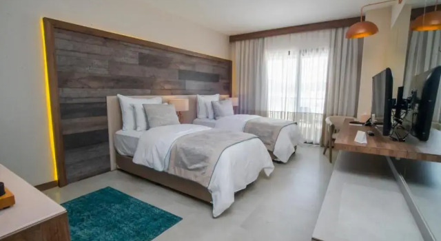 Двухместный номер Deluxe с видом на сад Design Plus Seya Beach Hotel