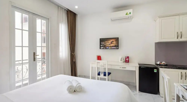 Студия Premium Lotus Hotel