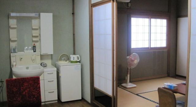 Suminoe Ryokan, Rezervovat Penzión Hotely v Setoda se snídaní, Snídaně