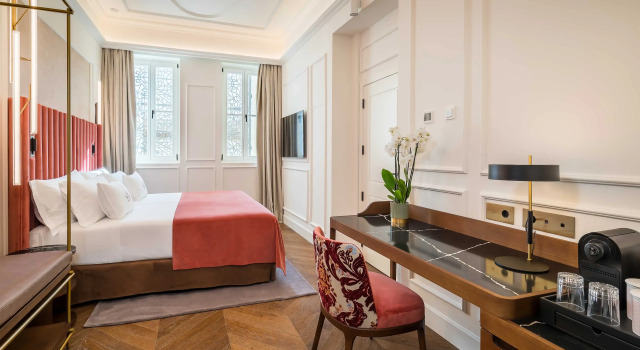 Номер Deluxe Palacio Gran Vía, a Royal Hideaway Hotel