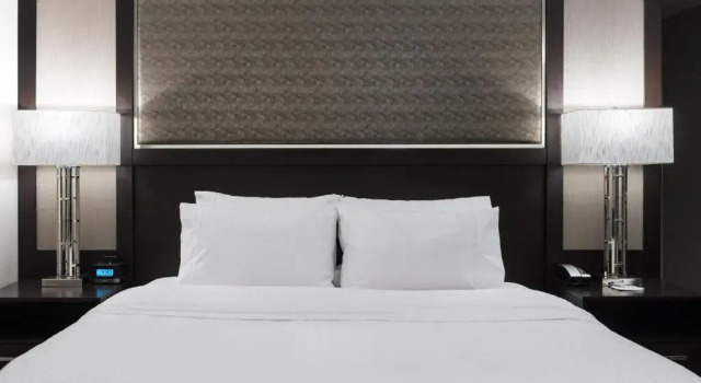 Люкс Hampton Inn & Suites-Worcester, MA