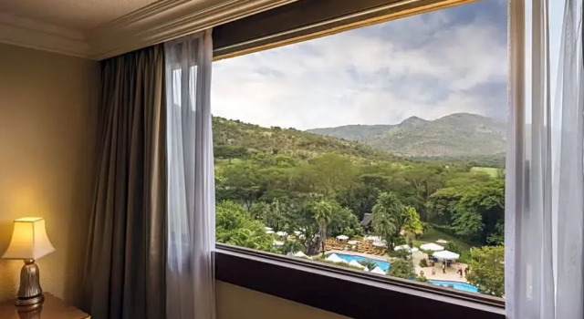 Номер Superior The Cascades Hotel at Sun City