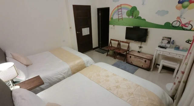 Четырёхместный номер Standard с балконом Lucky Star B&B