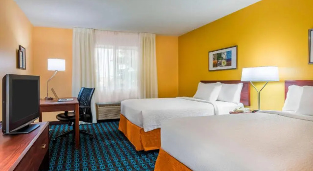 Четырёхместный номер Standard Fairfield Inn Albany University Area