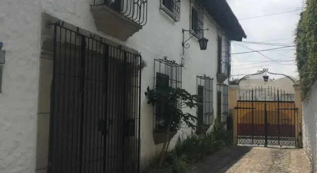 Hostal Los Recoletos, Book Hotel Hotels in Zacatepeques with Parking, Parking