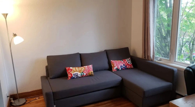 Walk 5 Minutes To Metro Monk, Забронировать Апартаменты/квартира Монреаль провинция Квебек