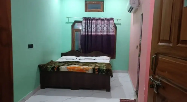 Chandrika Palace - Best Hotel Near Ram Mandir