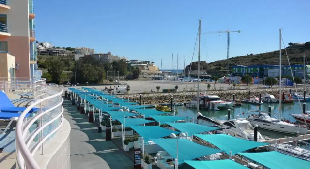 Beatiful Apartment In Albufeira Marina, Rezerwuj Apartament Hotele w Páteo z basenem, Basen