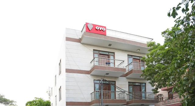 OYO Flagship 477 HUDA City Centre