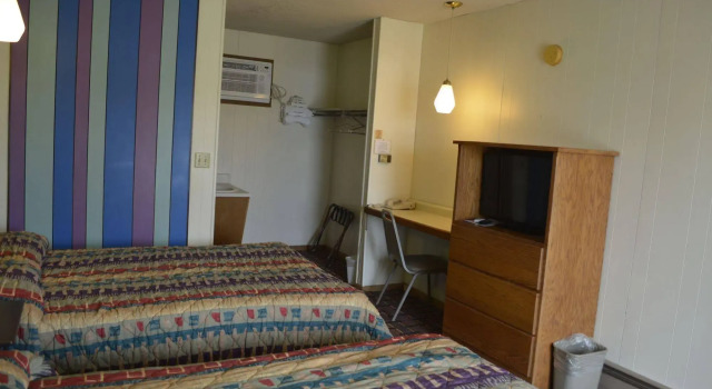 Edgetowner Motel, Varaa Motelli De Soto Iowa