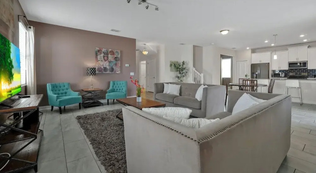 1674 Moon Valley DR, Davenport, 6bed