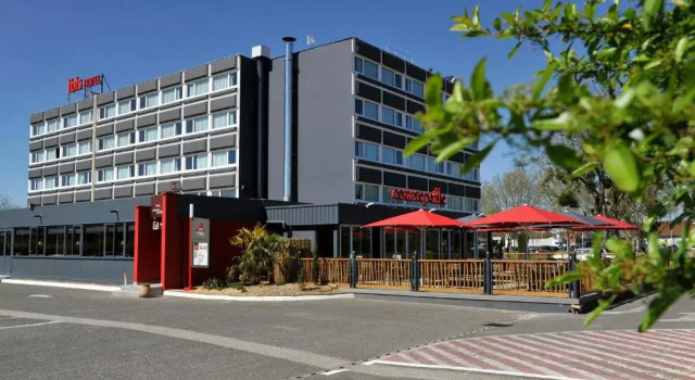 Ibis Lyon Villefranche Sur Saone, Réserver Hôtel Hôtels à Auvergne avec piscine, Piscine
