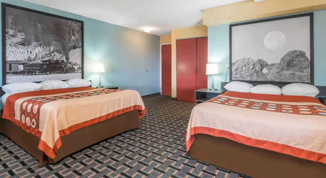 Super 8 by Wyndham Henderson North East Denver, Reserva ahora Hotel Henderson Colorado