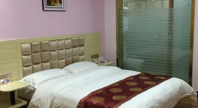 Super 8 by Wyndham Jiuquan Jinta Bus Station Jiu Hang Lu, Book Hotel Jiuquan Gansu