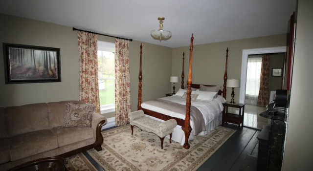Номер Superior Maplehurst Manor Bed and Breakfast