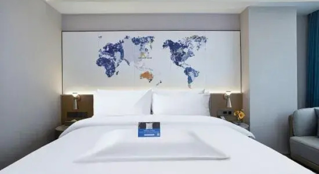 Люкс Superior Kyriad Marvelous Hotel (Chengdu Overseas Chinese Town Happy Valley Store)