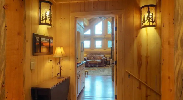 Mounticello Log Cabin - 4 Br Home, Забронировать Дом для отпуска Виллы Эстес-Парк, рядом с Estes Park Conference Center, Вилла