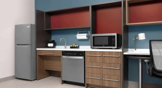 Четырёхместная студия Home2 Suites By Hilton Falls Church
