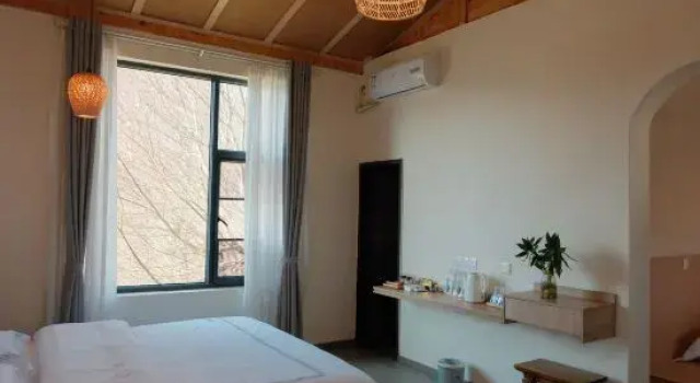 Семейный люкс с видом на реку Shaxi Wangjiangting Homestay