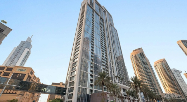 Downtown Apartment w Tower Pool Balcony, Забронировать Апартаменты/квартира Апартаменты Эмирата Дубая, рядом с Деловой район Эмаар-Сквер, Апартаменты/квартира