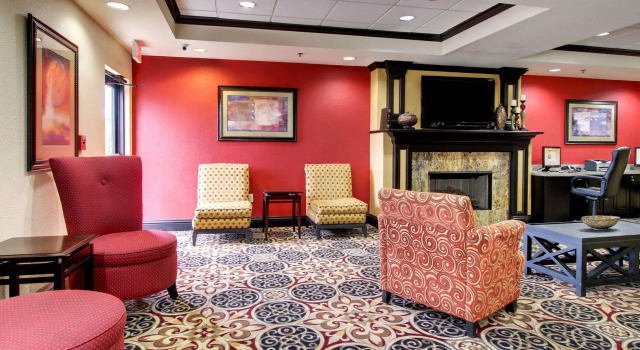 Comfort Inn & Suites Clinton, Boek Hotel Clinton Mississippi