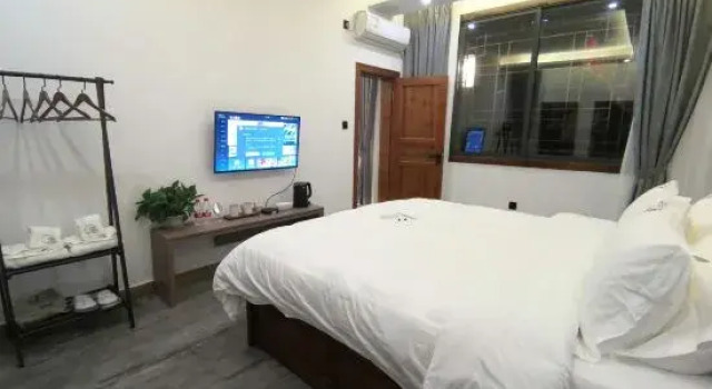 Семейный люкс Qixi Courtyard Guesthouse
