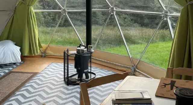 Frowen Fields, Varaa Leirintäalue Llanboidy Glamorgan
