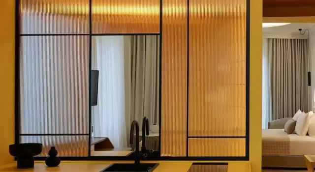 Полулюкс DWELL - Elegant City Stay