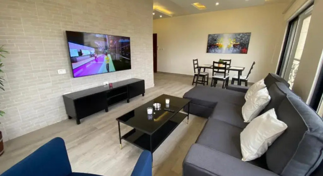Апартаменты Deluxe Dair Ghbar Gate Apartments