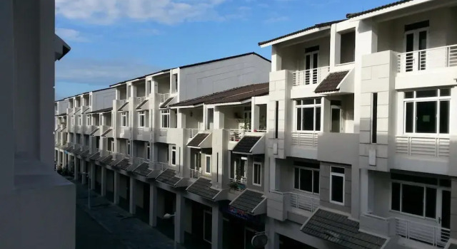 Dragon Hotel