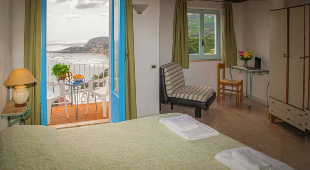 Четырёхместный номер Standard Hotel Sunset Green