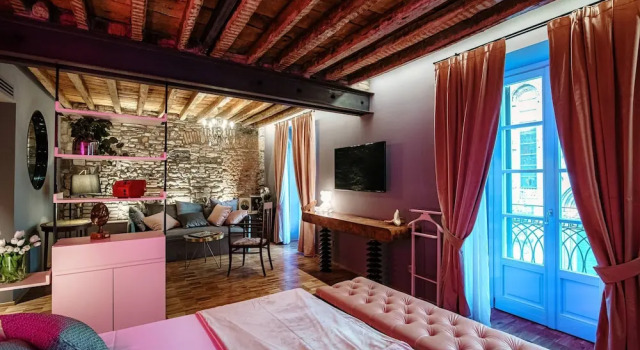 Люкс Deluxe с балконом Vitrum - Como Luxury Suites