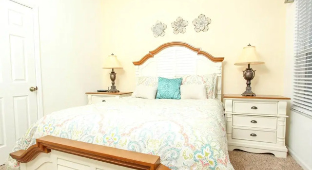 2620 Daulby St Windsor Hills, Забронировать Отель Отели Фор Корнерз с бассейном, Бассейн