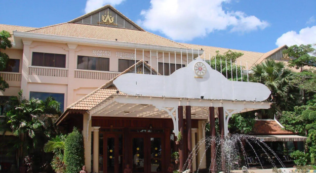 Apsara Angkor Resort & Conference