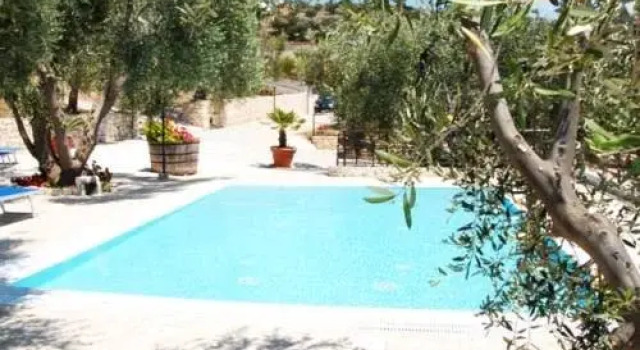 Residence L' Antico Frantoio, Book Hotel Hoteller i Mattinata med pool, Swimmingpool
