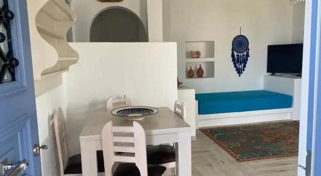 Folegandros Enchanting Cycladic Home Sunset Views