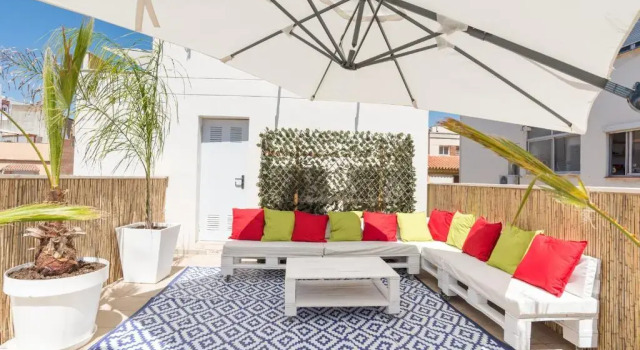 MA1A-Apt with rooftops with Palms Close To Old Town