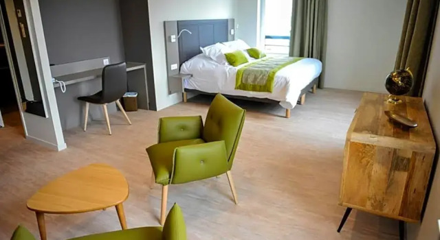 Двухместный люкс Brit Hotel Confort Saint-Dizier