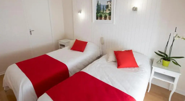 Comfort Twin room Hotel Biney