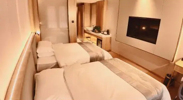 Jiuquan Yunruixiang Hotel, Rezerwuj Hotel Hotele biznesowe w Gansu, 4* 5*