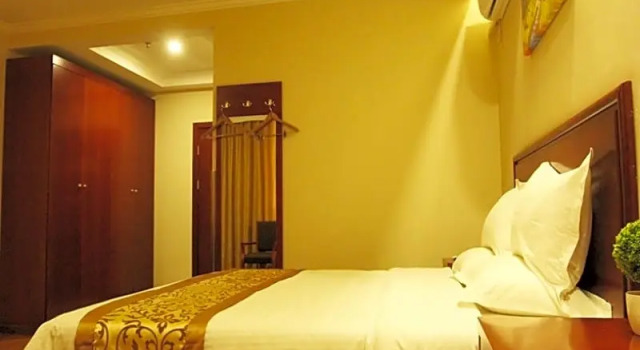 Номер Deluxe GreenTree Inn ZhangJiaKou XiaHuaYuan Government XinChen Road Express Hotel
