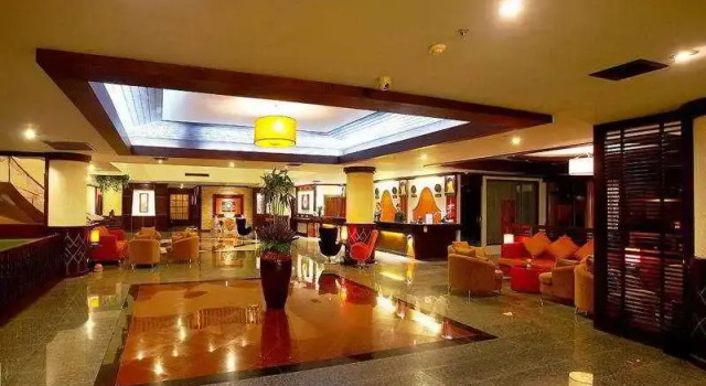 Rajaburi Boutique Hotel, Забронировать Отель Отели провинции Так с парковкой, Парковка