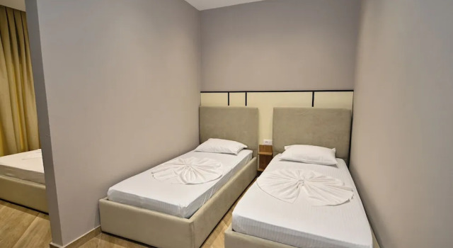 Четырёхместный семейный номер Standard MondurO Hotel