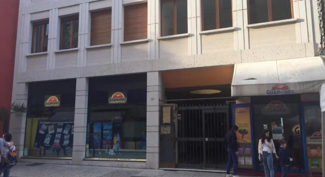 via roma 12 VERONA, Забронировать Отель Отели Вероны 4 звезды, рядом с Филармонический театр Вероны, 4*
