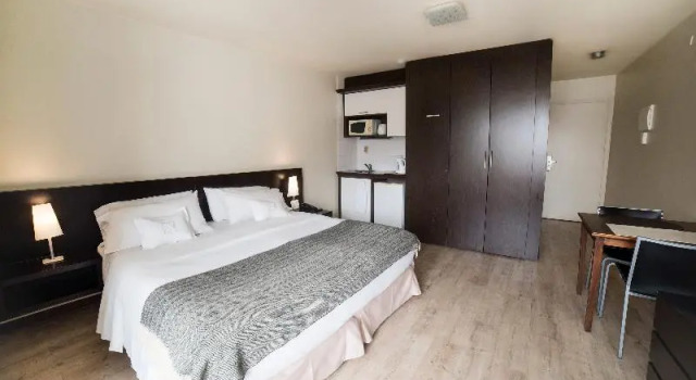 Standard- tredobbelt værelse 27 Suites