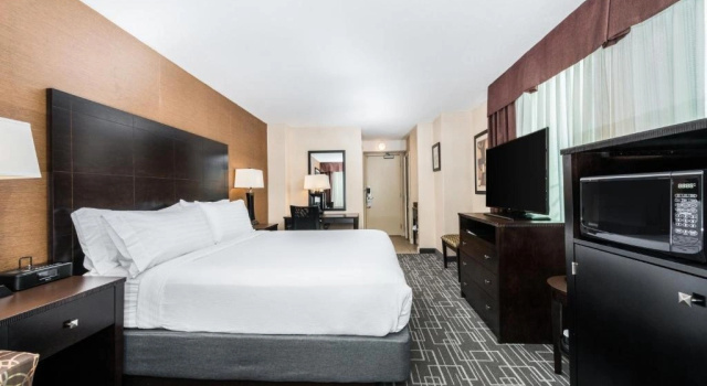 Одноместный номер Standard DoubleTree by Hilton Charlotte City Center