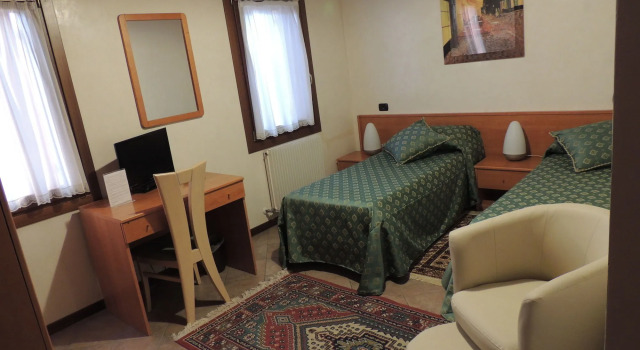 Country House Country Club, Prenota Affittacamere Hotel a Noghera con colazione, Colazione