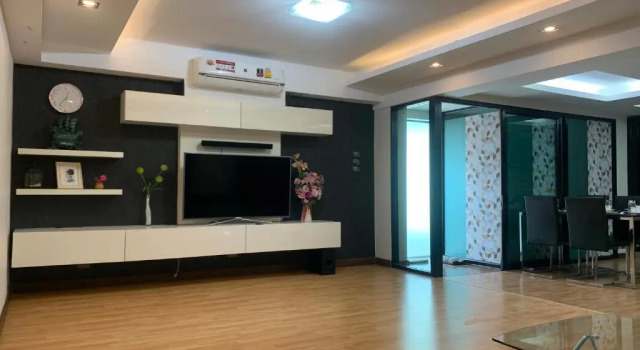 Люкс Deluxe Khonkaen Residence